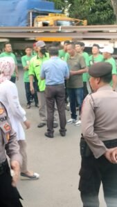 Aliansi Masyarakat Peduli Pemilu Damai Melakukan Aksi Spontanitas Di Polres Pasuruan