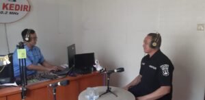 Talkshow di RRI Kediri, Polisi Sampaikan Kondisi Kamtibmas Pasca Lebaran