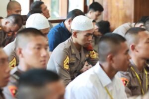 Adakan Binrohtal Rutin, Polres Kediri Bentuk Karakter Anggota Berakhlak Mulia