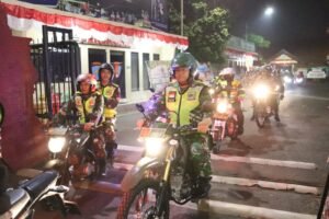 Patroli Skala Besar TNI – Polri Jaga Sitkamtibmas di Kota Mojokerto Jelang 1 Muharam