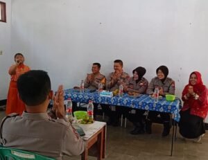 Peduli Pendidikan, Polwan Diktukba Polri Angkatan I Tahun 2003 Gelar Baksos di SDN 3 Tegalsari Ambulu Jember