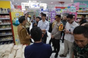 Kapolres Jember Bersama Forkompinda Sidak Pasar Pastikan Stok dan Harga Pangan Stabil Jelang Idul Fitri 1446 H