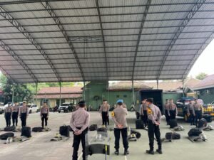 Propram Polres Kediri Pantau Kegiatan Latihan Pengendalian Kegiatan DALMAS