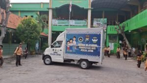 Polda Jatim Konsisten Penuhi Gizi Pelajar, Program MBG Masuki Hari Keempat