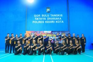 Meriahkan Hari Bhayangkara ke-79, Kapolres Kediri Kota Buka Turnamen Bulu Tangkis
