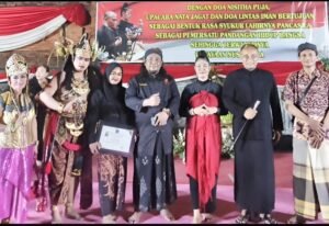 Upacara Nata Jagat dan do’a Lintas iman di Pure Penataran Luhur Medang Kamulan Gresik