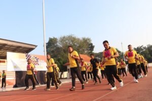Kapolres Mojokerto Kota Tinjau Langsung Proses Tes Kesamaptaan Jasmani (TKJ) Guna Evaluasi Kesiapan Fisik Personel