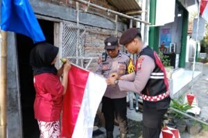 Semarak HUT RI ke-80, Polres Kediri Ajak Masyarakat Kibarkan Merah Putih