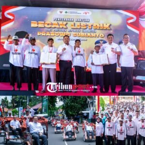 Bupati Gresik Serahkan Bantuan 200 Becak Listrik untuk pembecak Lansia