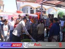 Polres Bondowoso Salurkan Air Bersih ke 20 Dusun yang Terdampak Kekeringan