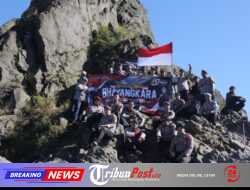 Polres Blitar bersama Komunitas Pecinta Alam Peringati Hari Bhayangkara ke-80 di Gunung Kelud