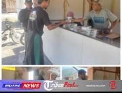 CV. PANCA ABADI KARYA Tebar Jumat Berkah, Bagikan Makanan kepada Sopir Truk dan Pekerja Tambang di Gladak Perak Lumajang