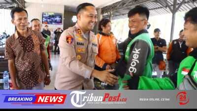 Bangun Sinergi, Kapolres Gresik Gelar Dialog Interaktif dan Bagi Bansos ke Driver Ojol