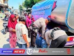 Brimob Polda Jatim Salurkan 37.000 Liter Air Bersih untuk Warga Terdampak Kemarau
