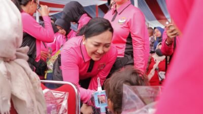 Bhayangkari Turunkan 74 Nakes dalam Bakkes di Aceh Tamiang, Sediakan Cek Lab hingga Operasi Katarak Gratis