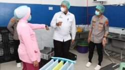 Pastikan Higienis, Kapolres Malang Cek Pilot Project MBG Konsep Prasmanan