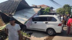 Tiga Orang Terluka dalam Kecelakaan di Kaliboto, Kapolsek Tarokan AKP Priyo Hadistyo Tekankan Kamseltibcarlantas
