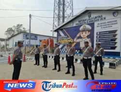 Polisi Bersama Masyarakat, Kapolresta IKN Turun Langsung Atur Lalu Lintas Pagi di Sepaku