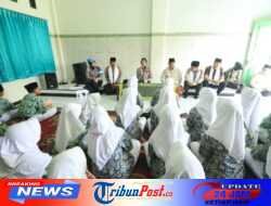Polisi Peduli Pendidikan: Kapolres Bojonegoro Ajak Santri Al-Fatimah Jauhi Judol dan Bullying